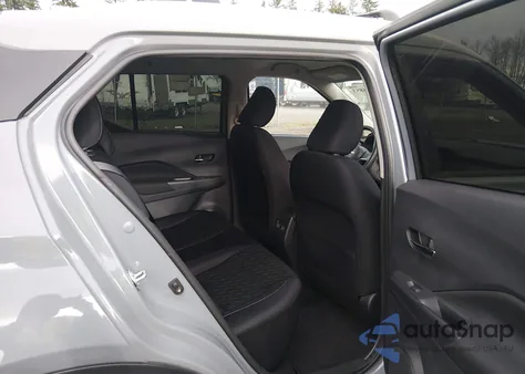 2023 Nissan Kicks Sv Xtronic Cvt z USA, uszkodzony, nr VIN 3N1CP5CV1PL482541